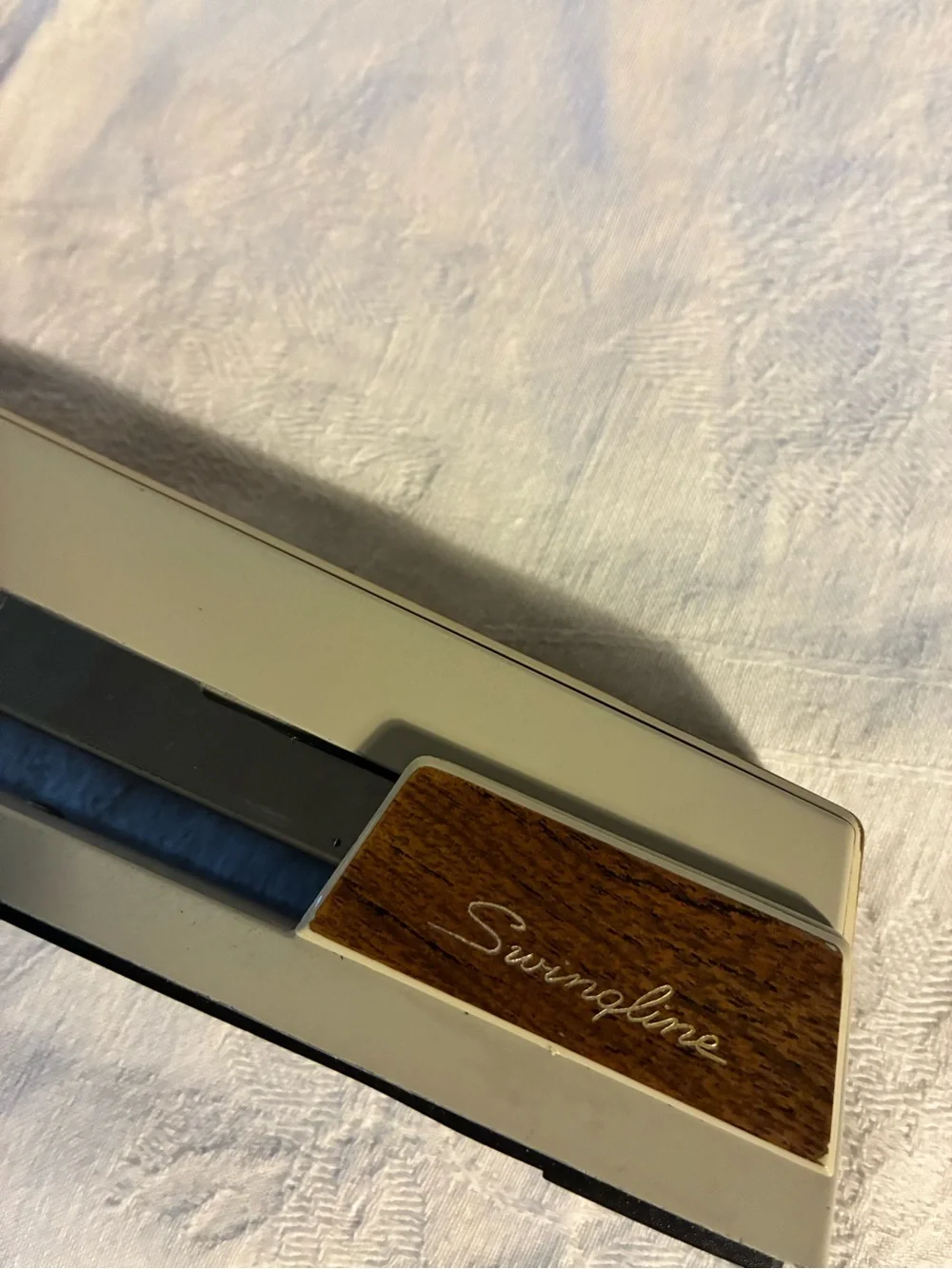 Swingline Vintage Desk Stapler in Cream with Woodgrain Accent